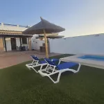 No Grupos - Casas El Palomar 科尼尔-德拉弗龙特拉